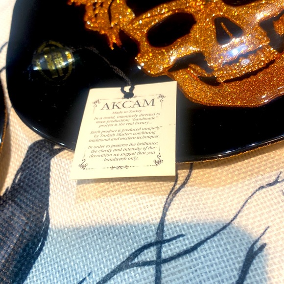 Akcam Set of 4 Rose Gold Skull salad plates. Halloween table decor! New! - Picture 5 of 6